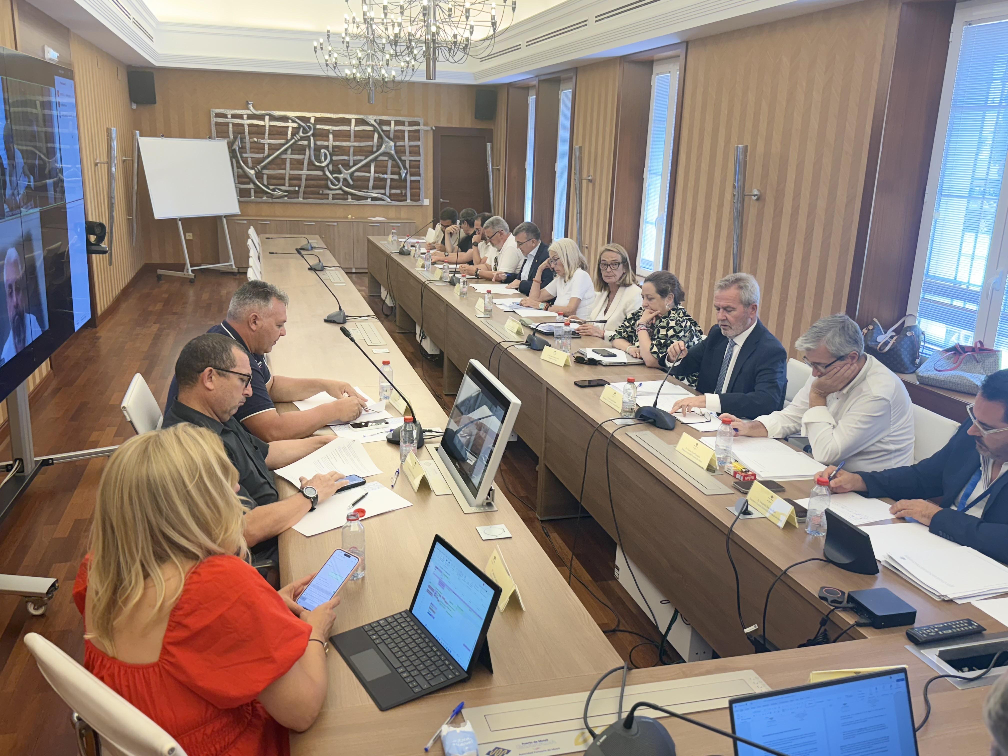 Una empresa va a invertir 7,7 millones en la ZAL del puerto de Motril para la - Noticia Puerto de Motril